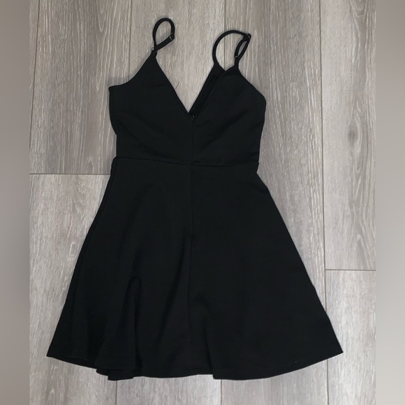 Mini cocktail dress - Picture 2 of 2